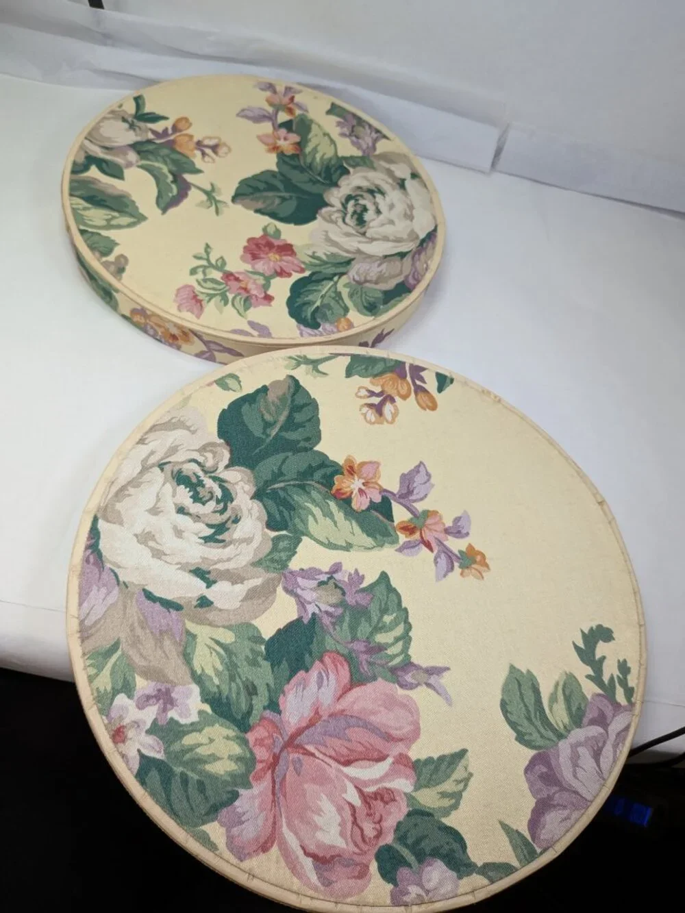 Vintage Seasons Inc charming set